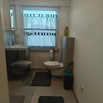 - Geisweid Work And Neu Modernisiert 2 Schlafzimmer Badezimmer Balkon Apartmán Siegen