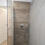 - Geisweid Work And Neu Modernisiert 2 Schlafzimmer Badezimmer Balkon Apartmán Siegen