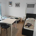 - Geisweid Work And Neu Modernisiert 2 Schlafzimmer Badezimmer Balkon Apartmán Siegen