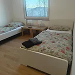 - Geisweid Work And Neu Modernisiert 2 Schlafzimmer Badezimmer Balkon Apartmán Siegen