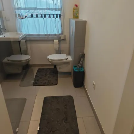 - Geisweid Work And Neu Modernisiert 2 Schlafzimmer Badezimmer Balkon Apartmán *