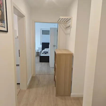 - Geisweid Work And Neu Modernisiert 2 Schlafzimmer Badezimmer Balkon Apartmán *