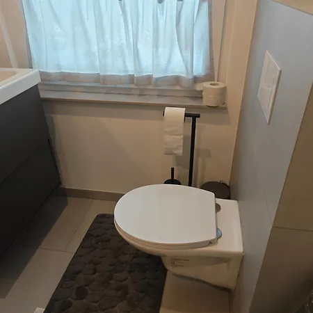 - Geisweid Work And Neu Modernisiert 2 Schlafzimmer Badezimmer Balkon Apartmán Siegen