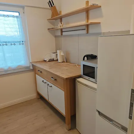 - Geisweid Work And Neu Modernisiert 2 Schlafzimmer Badezimmer Balkon