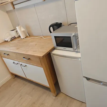 - Geisweid Work And Neu Modernisiert 2 Schlafzimmer Badezimmer Balkon *