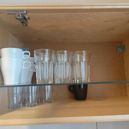 - Geisweid Work And Neu Modernisiert 2 Schlafzimmer Badezimmer Balkon זיגן
