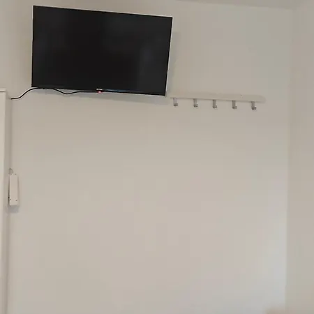 - Geisweid Work And Neu Modernisiert 2 Schlafzimmer Badezimmer Balkon Apartmán
