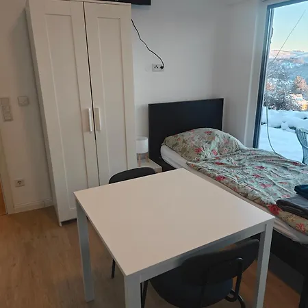 - Geisweid Work And Neu Modernisiert 2 Schlafzimmer Badezimmer Balkon Apartmán *