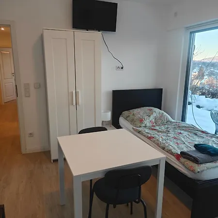 - Geisweid Work And Neu Modernisiert 2 Schlafzimmer Badezimmer Balkon Apartmán Siegen