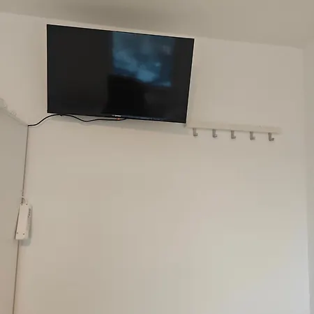 - Geisweid Work And Neu Modernisiert 2 Schlafzimmer Badezimmer Balkon Apartmán Siegen