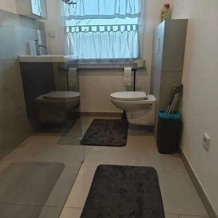 Apartmán - Geisweid Work And Neu Modernisiert 2 Schlafzimmer Badezimmer Balkon *