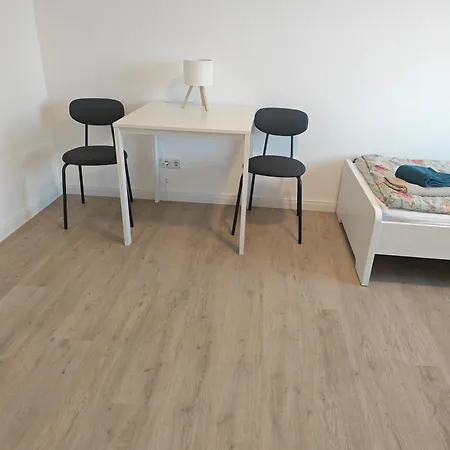 - Geisweid Work And Neu Modernisiert 2 Schlafzimmer Badezimmer Balkon Apartmán Siegen