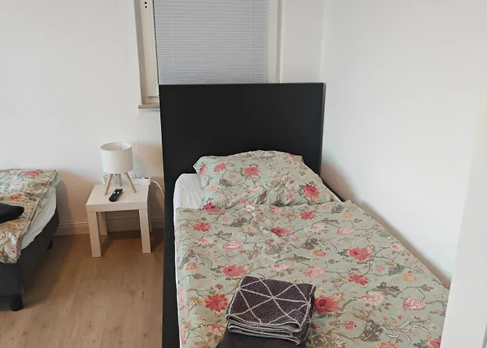 Lägenhet - Geisweid Work And Neu Modernisiert 2 Schlafzimmer Badezimmer Balkon