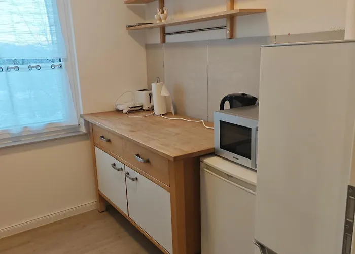 - Geisweid Work And Neu Modernisiert 2 Schlafzimmer Badezimmer Balkon