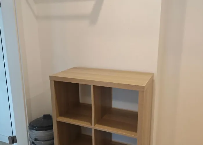 - Geisweid Work And Neu Modernisiert 2 Schlafzimmer Badezimmer Balkon Lägenhet