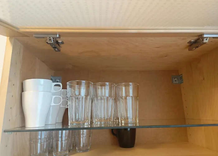 - Geisweid Work And Neu Modernisiert 2 Schlafzimmer Badezimmer Balkon Lägenhet Siegen