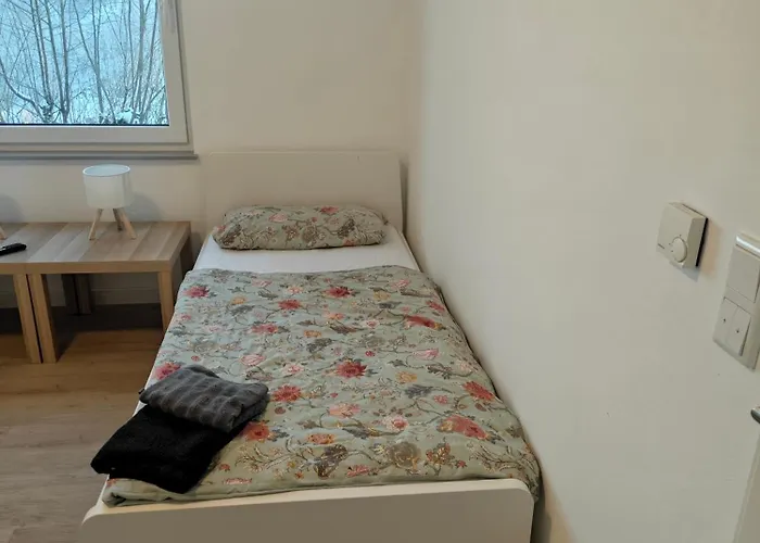 Lägenhet - Geisweid Work And Neu Modernisiert 2 Schlafzimmer Badezimmer Balkon