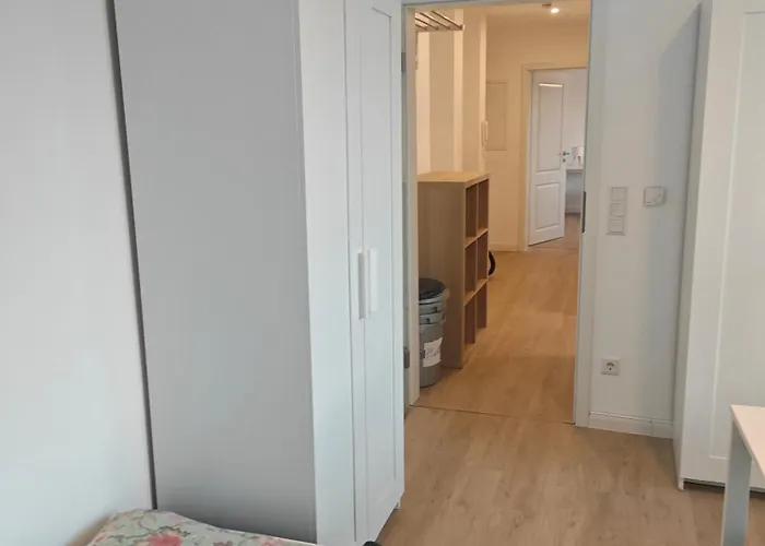 - Geisweid Work And Neu Modernisiert 2 Schlafzimmer Badezimmer Balkon Lägenhet *